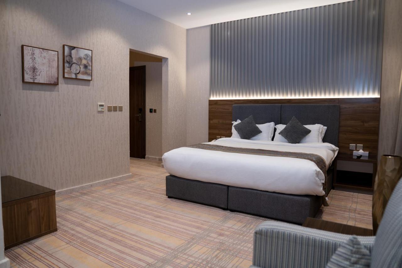 Sarwat Park Hotel Jeddah Exterior photo
