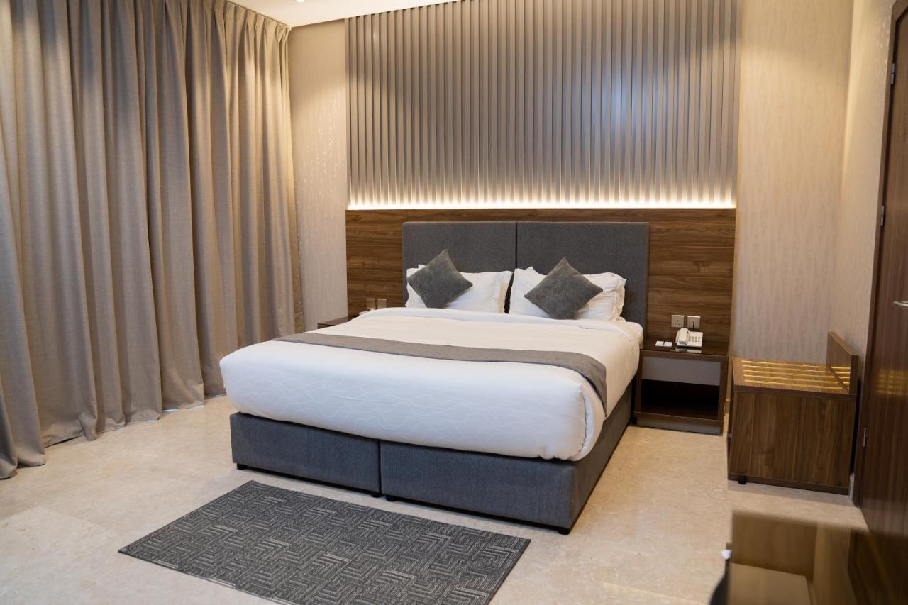 Sarwat Park Hotel Jeddah Exterior photo