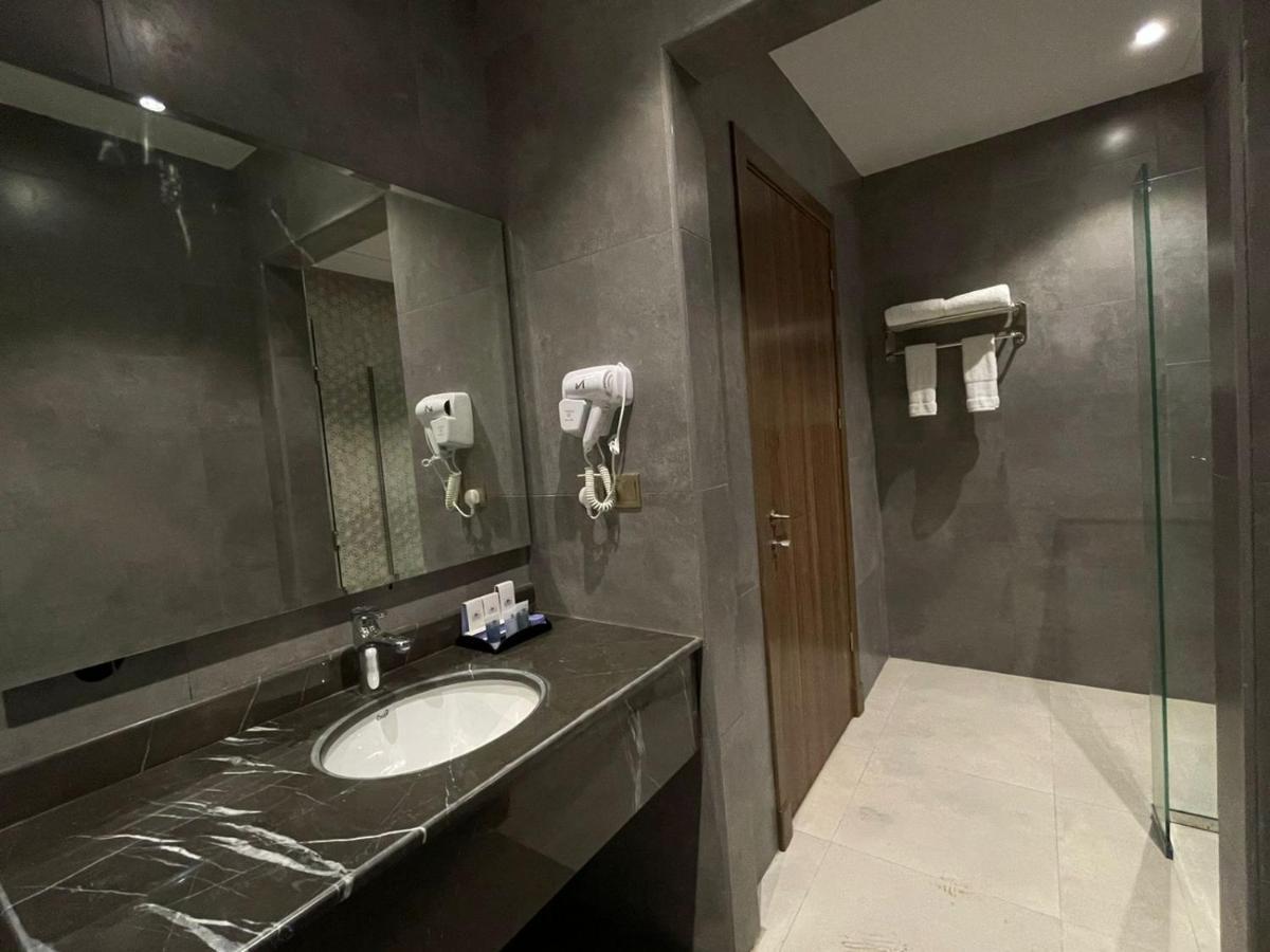Sarwat Park Hotel Jeddah Exterior photo